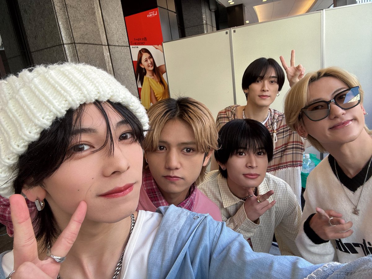 大阪ありがとうございました！
遠征してくれた方も地元の方も会いに来てくれてありがとう！
一緒に過ごせて楽しかったです！
いっぱい寝ます😪
今日も1日お疲れ様でした！