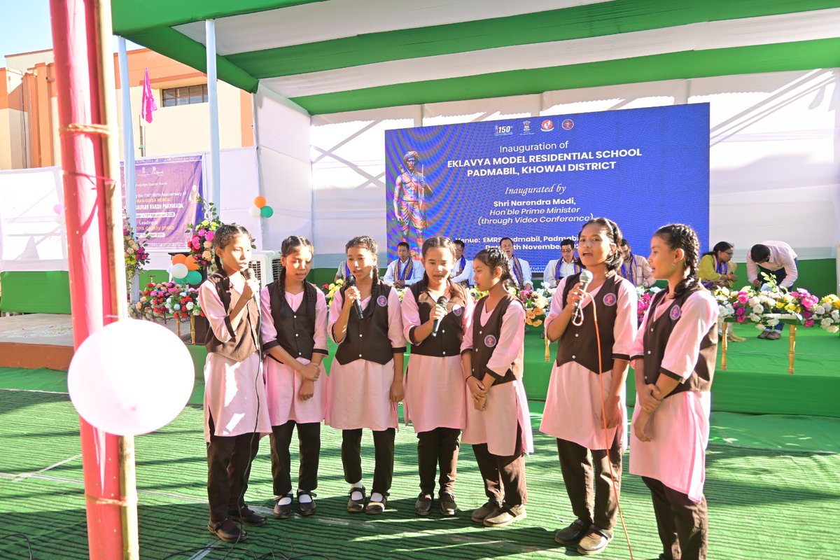 dmkhowai's tweet image. EMRS Padmabil, Khowai inaugurated by Hon’ble PM Narendra Modi (virtual). Hon’ble MLA Ramchandraghat, Chairman BAC, ADM &amp;amp; Collector Khowai and others attended.

#EMRS #Khowai #Tripura