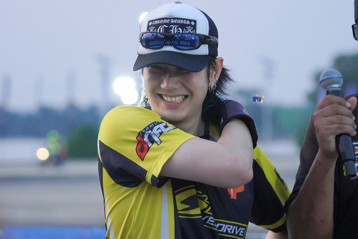 ยืดเส้นซักนิดก่อนลงดริฟท์  ฮึบๆ 💪🏻

<a href="/JakeB4rever/">BIU.</a> 
#BuildJakapan #Beyourluve