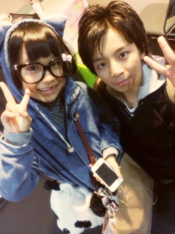 nicodance_Aoi's tweet photo. 20歳の誕生日おめでとう！
りりり6歳、僕が12歳の時にニコニコ動画のイベントで知り合い、14年間兄妹のように過ごしてきました。
今はお互いにアイドルという職業なので、会う機会も減ってしまいましたが、りりりのお兄ちゃんとしてりりりの幸せや成功をいつも願っています！
改めて20歳！おめでとう！ https://t.co/DQyXZ2RFSs