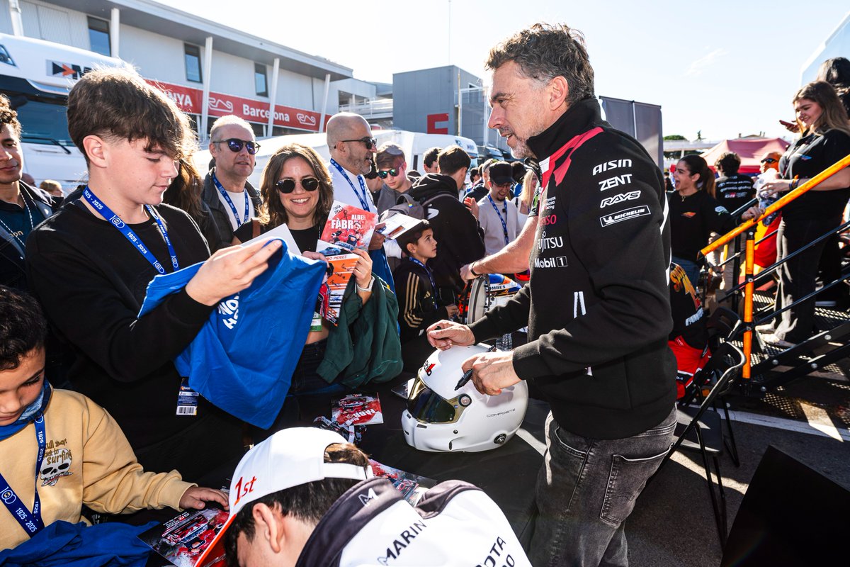 TGR_Spain's tweet image. 🎉 ¡Espectacular todo el cariño recibido! 

Era difícil conseguir que este último domingo de carreras de la #GRCupSpain 2025 fuera más especial, pero lo habéis conseguido. 🫂

#ToyotaGAZOORacing #MSISpain #GR86CircuitPack @AlbertFabrega