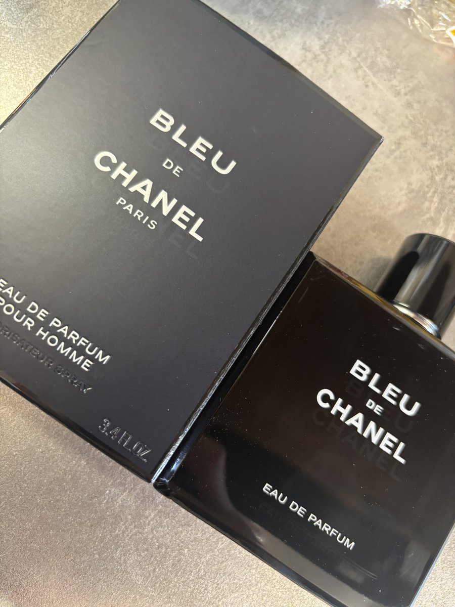 ちょい奮発して CHANELの香水買った(^-^)V これまじメロい