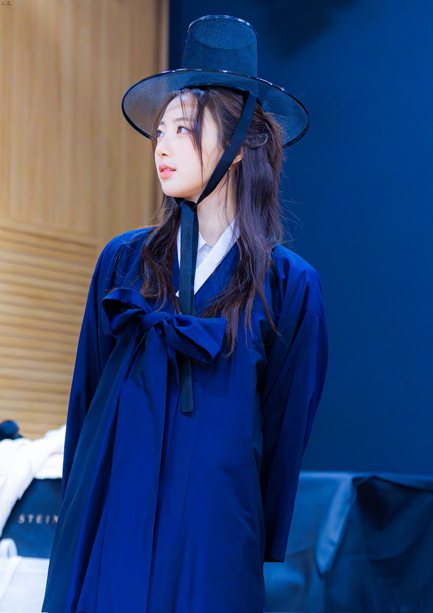 251116 에버라인

#H1KEY #하이키 #RIINA #리이나