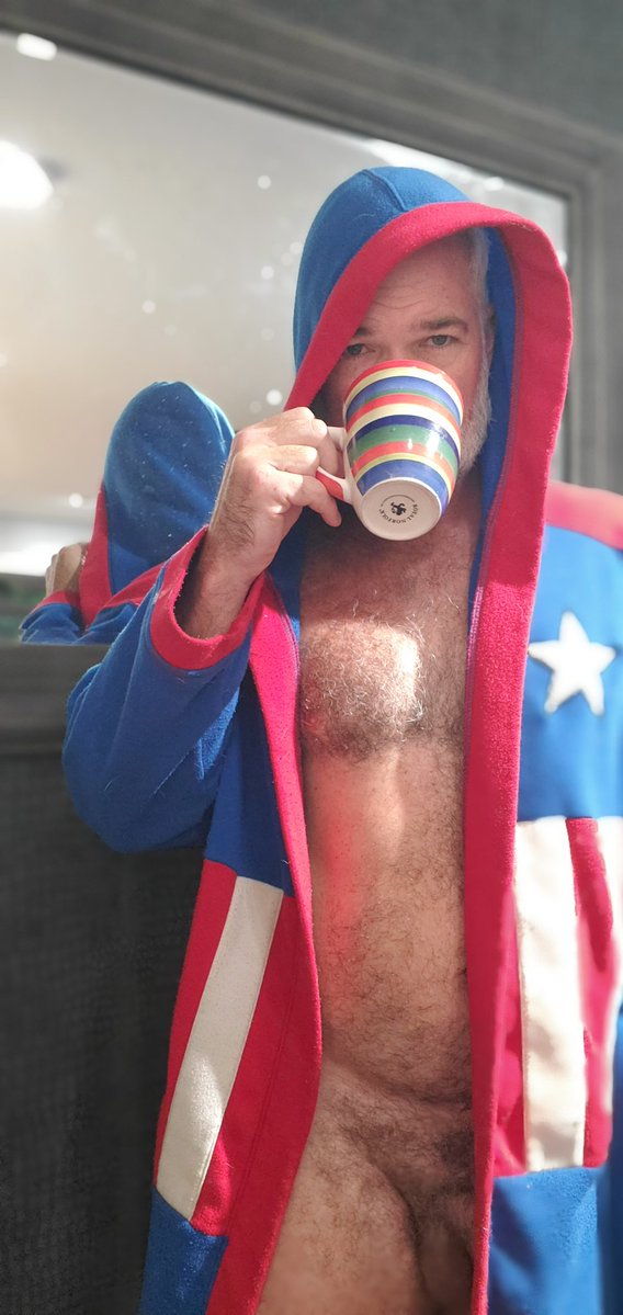 Bear on a Bicycle (@otterguy9) on Twitter photo 