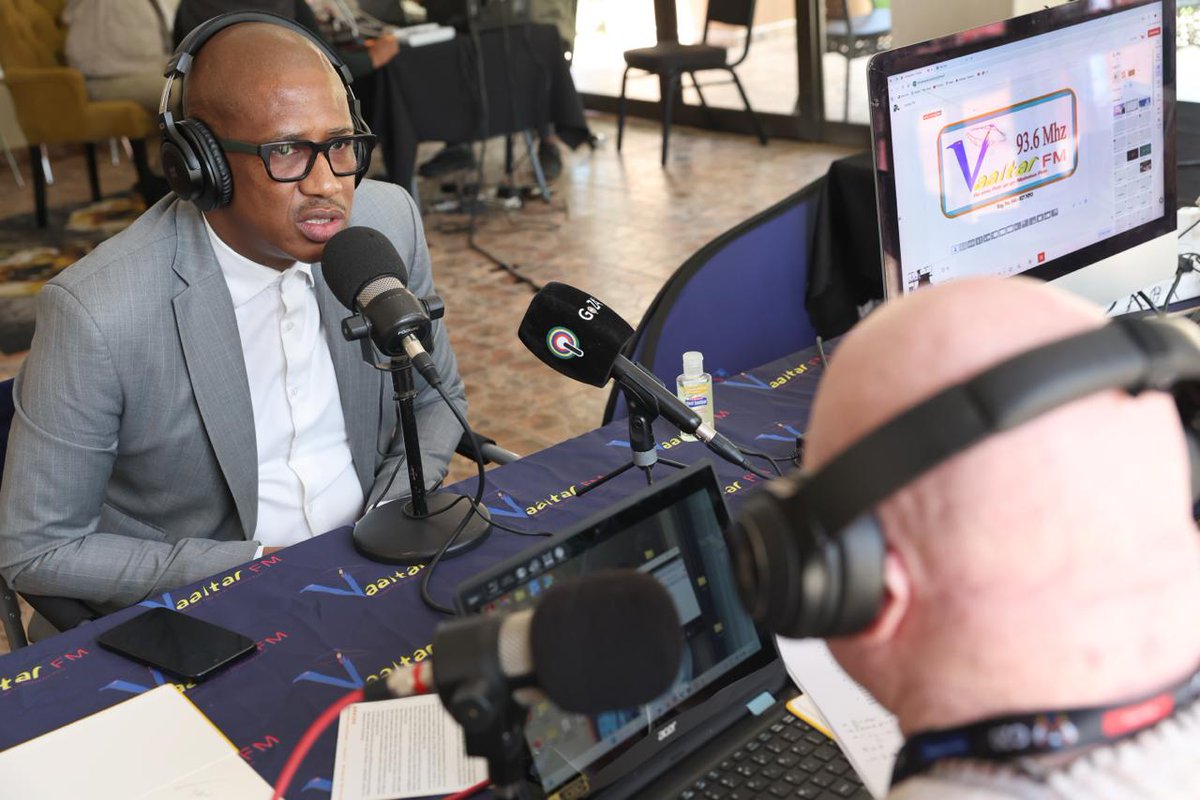 GovernmentZA's tweet image. 📸📸  | Deputy Minister in the Presidency Kenny Morolong hosted a G20 Community Dialogue at the Naledi Local Municipality, North West province. 

This dialogue forms part of year-long G20 awareness outreach programmes by the Department of Government Communications and Information…