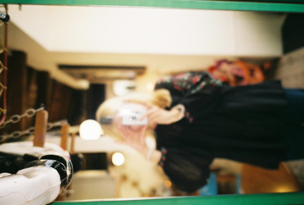 趣味のフィルムカメラ。
祖母からのおさがりカメラ。

しばらくほったらかしだったのを
ようやく現像しました。

タイムカプセルのようなところが、フィルムカメラの良いところですね。