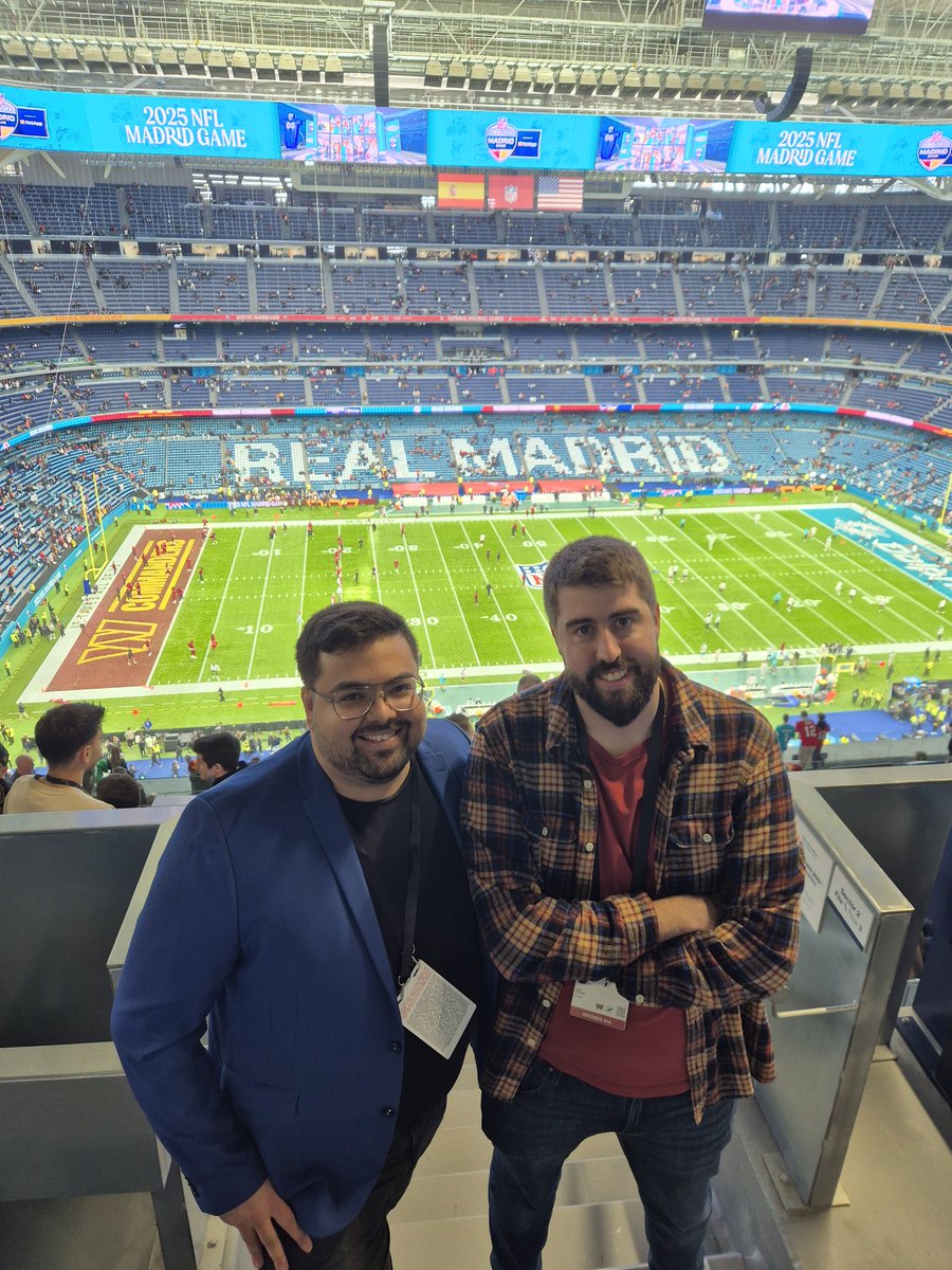 El Tailgate tweet media