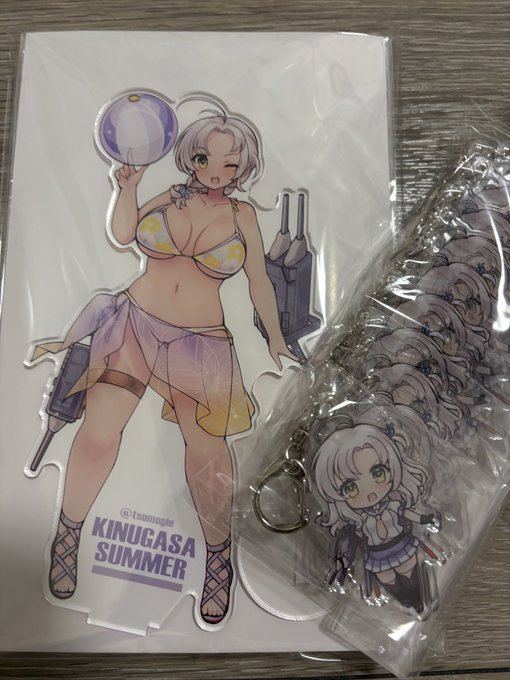 BOOTHで受注してた衣笠さんアクスタandアクキーが到着しました!早速注文分の発送をしますぞい! 