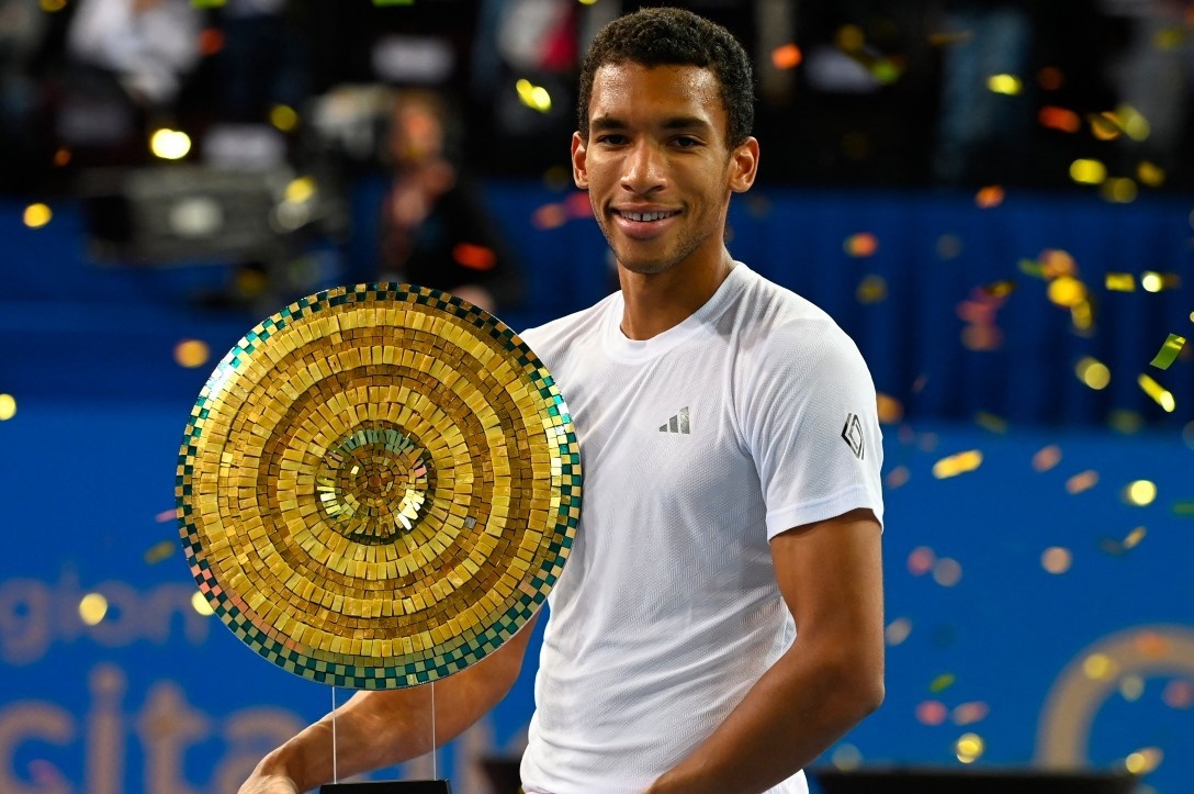 KING 👑 FÉLIX AUGER-ALIASSIME 🇨🇦 tweet media