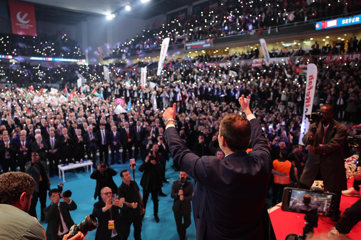 nihatcftc's tweet photo. HİLALİN EMRİNDE HAKİKATİN İZİNDE

📍Ankara Arena

Yeniden Refah Partimizin 3. Olağan Kongresini gerçekleştirdik.  Divan üyeliğini yaptığımız büyük kongremize Şanlıurfa ve Karaköprü’müzden katılan tüm gönül dostlarına teşekkür ederim https://t.co/14BgjpruMR