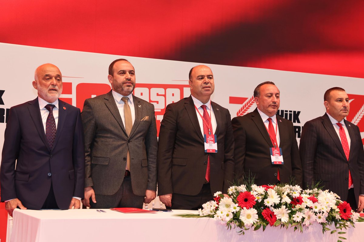nihatcftc's tweet photo. HİLALİN EMRİNDE HAKİKATİN İZİNDE

📍Ankara Arena

Yeniden Refah Partimizin 3. Olağan Kongresini gerçekleştirdik.  Divan üyeliğini yaptığımız büyük kongremize Şanlıurfa ve Karaköprü’müzden katılan tüm gönül dostlarına teşekkür ederim https://t.co/14BgjpruMR