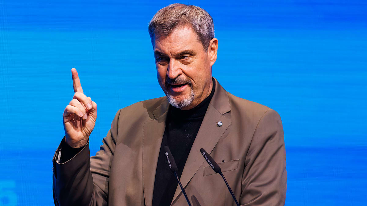 welt's tweet image. „Bücklinge“, „Hofnarren Putins“ und „Kremlknechte“ – Söder teilt hart gegen die AfD aus to.welt.de/Cv95Mpl