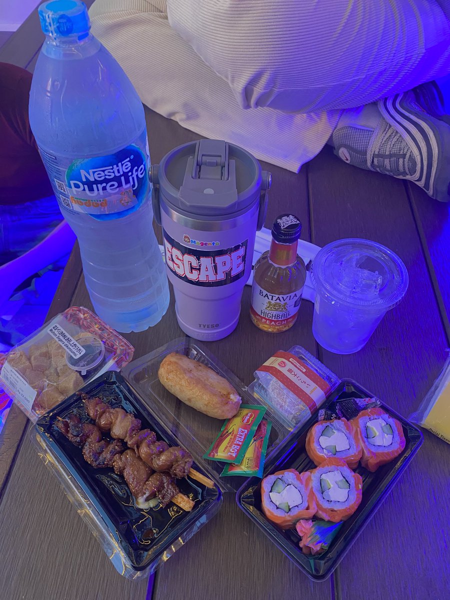 pvtriyani's tweet photo. Nyore ke malem 🌅🌙😋😮‍💨 https://t.co/kW0wYjhLAc