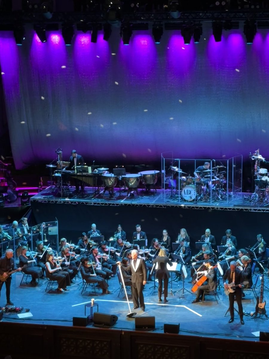 Gillian ⚡️Ashton 👩🏻‍🎤 ★ tweet media