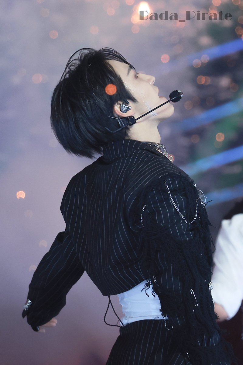 Bada_Pirate's tweet image. 251114 #KGMA 
- 

#ATEEZ #에이티즈 #SEONGHWA #성화