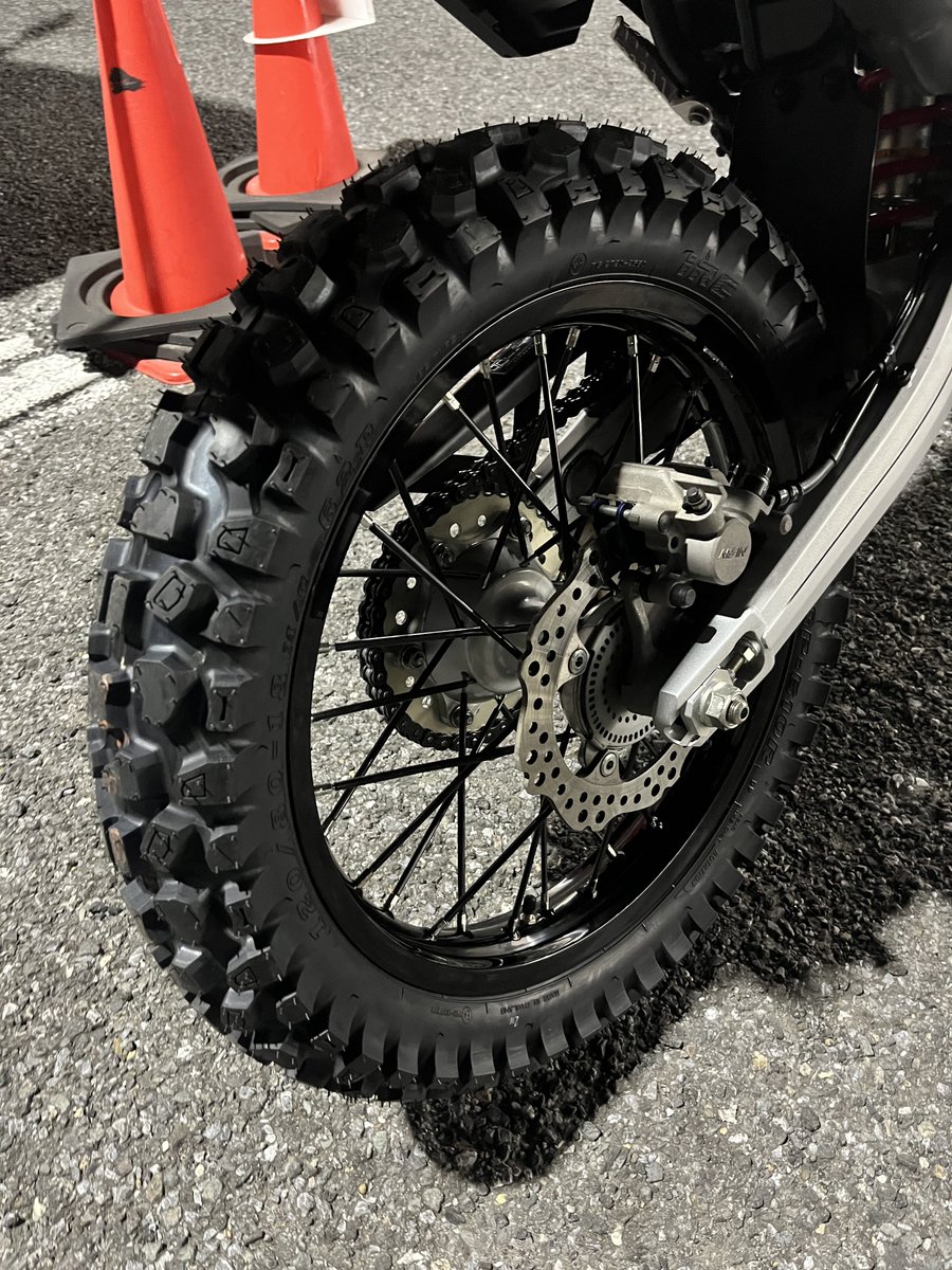 cokeskywalker's tweet photo. 選ばれたのはGP610でした。GP21/22よりはオフ寄りなので、次回の林道楽しみ過ぎる。ボコボコしててすこ🥺
#IRC
#GP610 https://t.co/nvcoSV9wB7