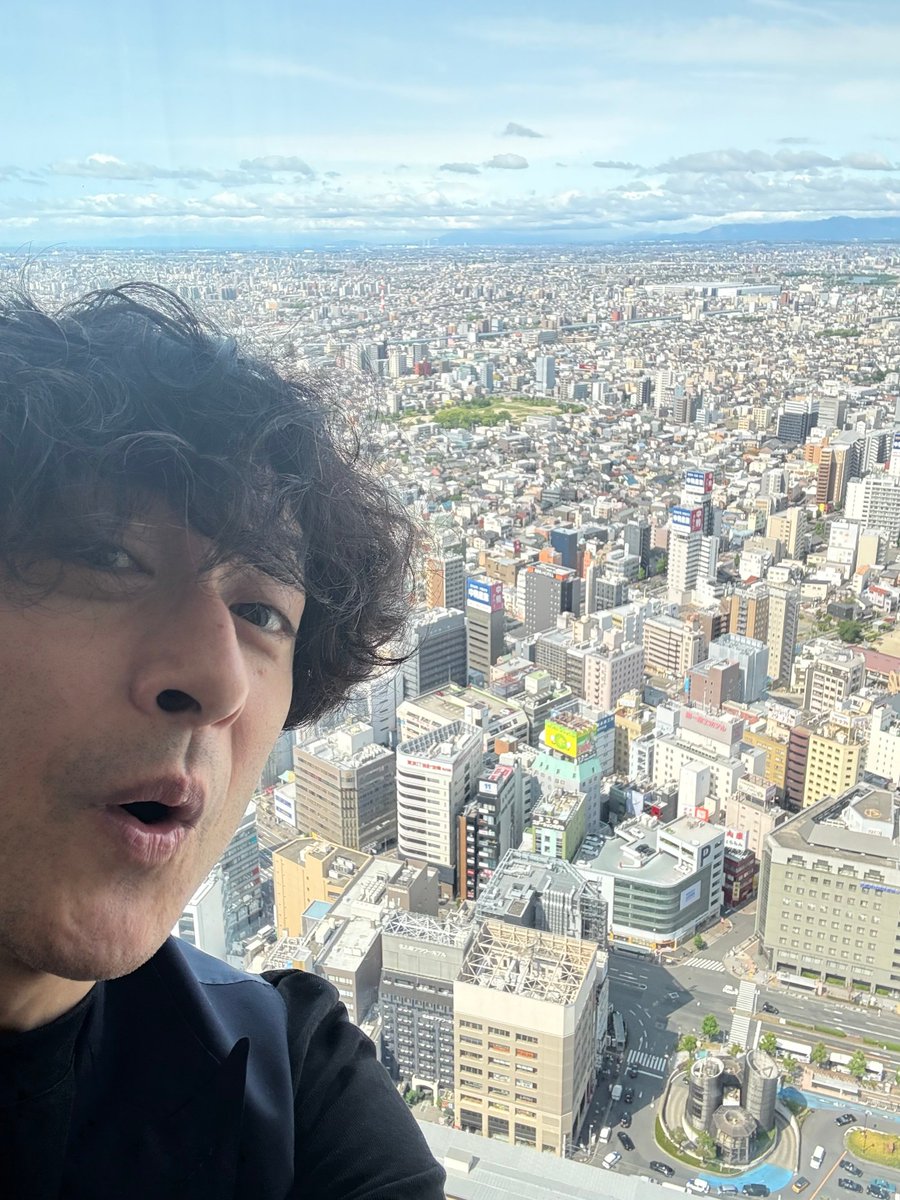 石丸幹二 フォト 名古屋コンでは、こんな写真も撮っていた。 #石丸幹二 #オーケストラ