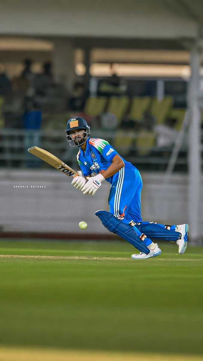 rutufc's tweet image. Another day Another half century for Ruturaj gaikwad 51(69) balls well played Ruturaj #RuturajGaikwad