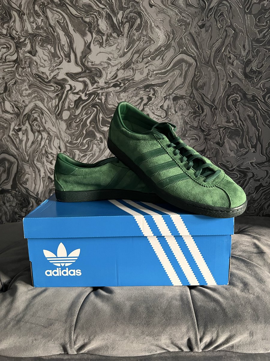 _Matty98's tweet photo. @adiFamily_ Adidas Tobacco Gruen dark green, Size UK 12.5, 
Only worn 2/3 times, 9/10 condition, £65 TYD https://t.co/gUJO1CmfSe