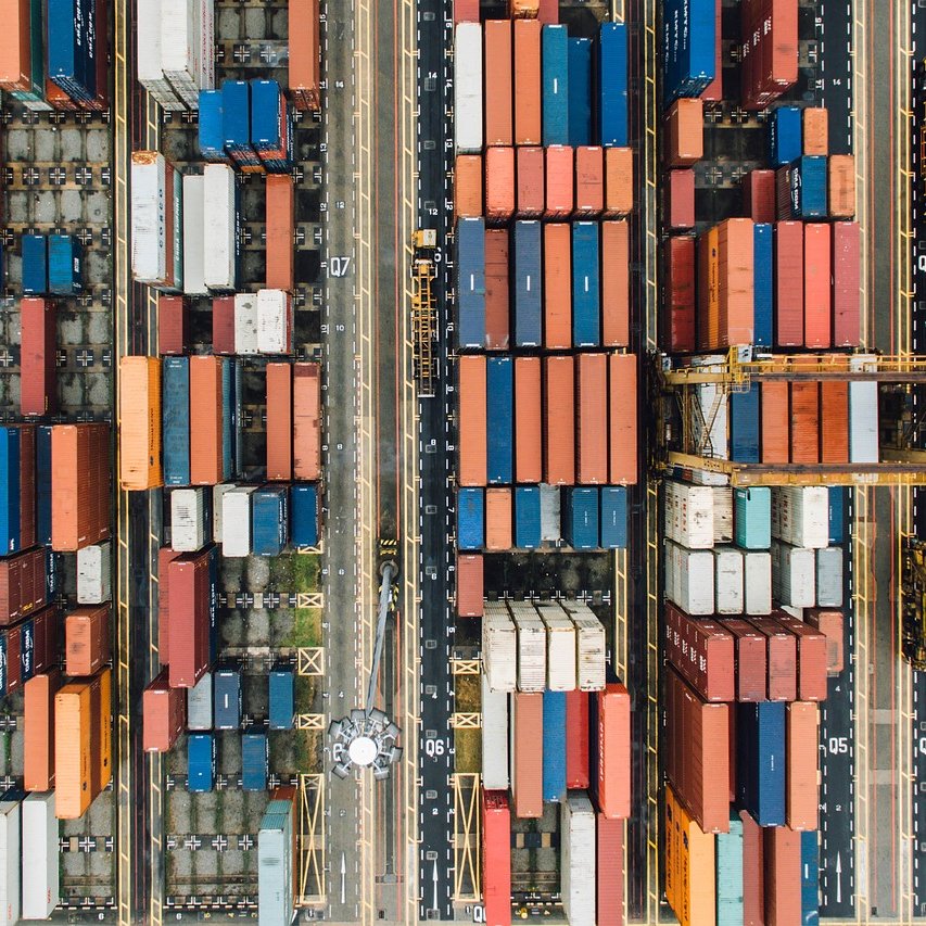 📊🇹🇷 Türkiye’s Top 25 Trading Partners (2024)

🇩🇪 Germany — $20.4B (7.8%)
🇺🇸 United States — $16.4B (6.2%)
🇬🇧 United Kingdom — $15.3B (5.8%)
🇮🇶 Iraq — $13.0B (5%)
🇮🇹 Italy — $12.9B (4.9%)
🇫🇷 France — $10B (3.8%)
🇪🇸 Spain — $9.8B (3.7%)
🇳🇱 Netherlands — $8.57B (3.3%)
🇷🇺 Russia —