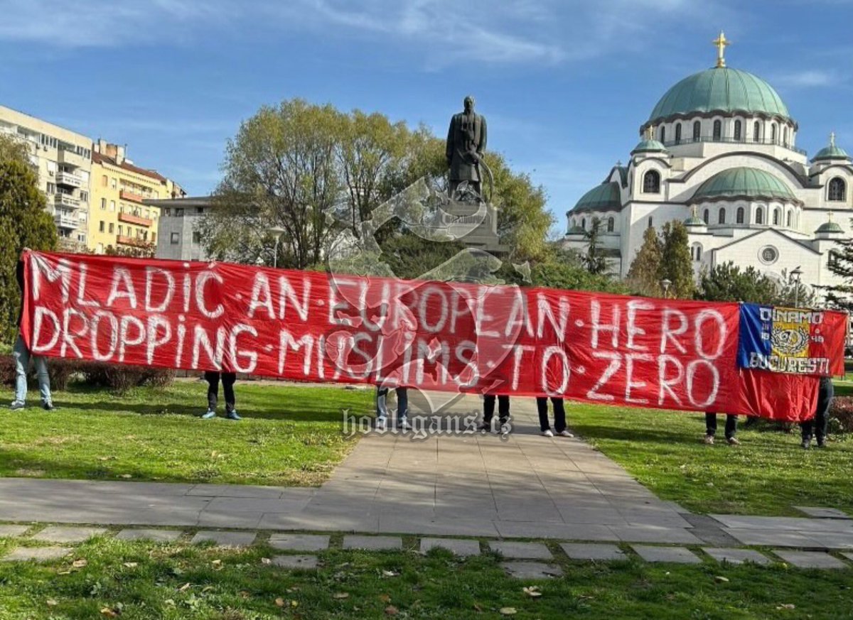 BosnianHistory's tweet photo. You raised a banner. Srebrenica raised a hero. https://t.co/kSl6Ar6Nvr