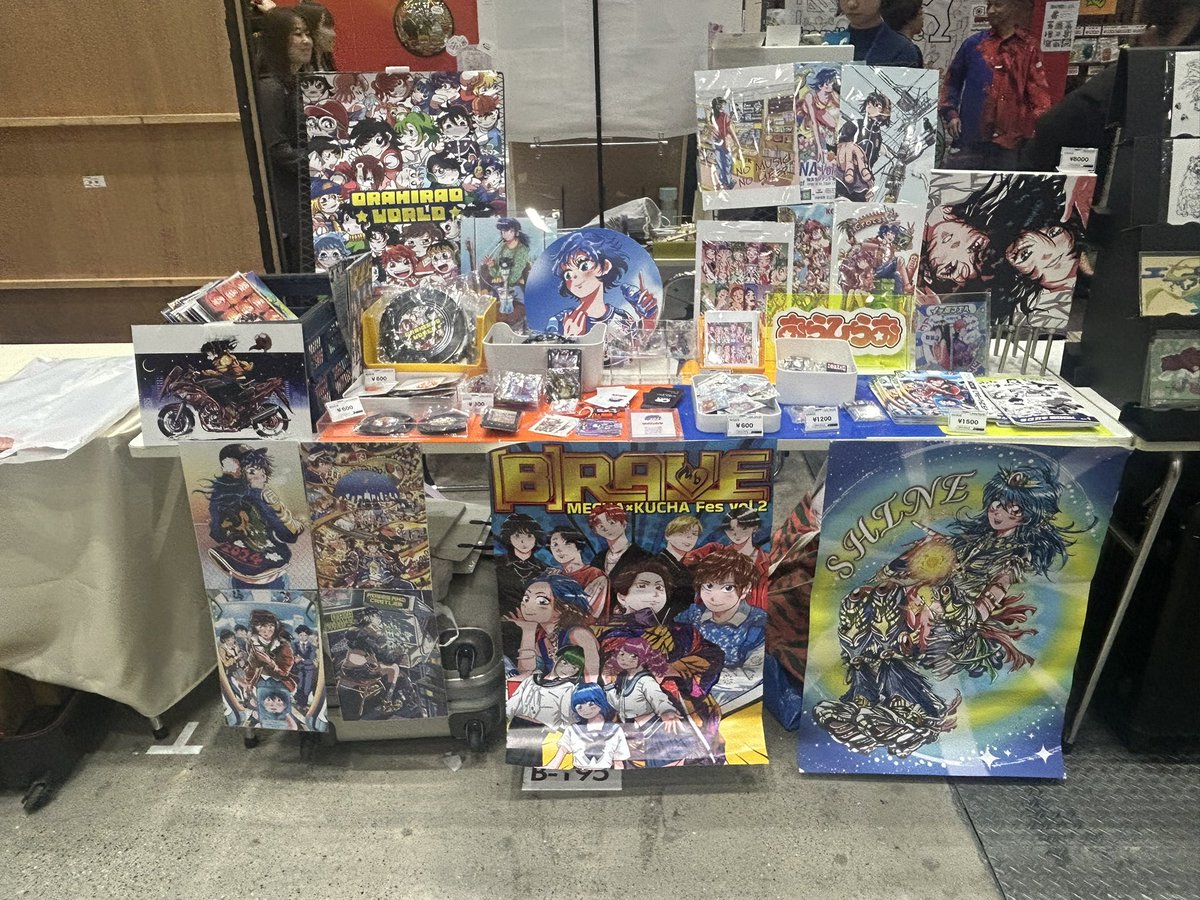 デザフェス終わりました！

色んな人と会えて、知り合いも来てくれました！「あなたをキャラクターにします」が思ったより需要ありました！

帰りはタクシー運転手がコスプレイヤーの方で友達になりました！

#デザフェス62