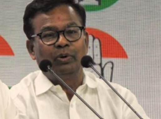 OrissaPOSTLive's tweet image. OPCC President Bhakta Charan Das says Congress will introspect after the Nuapada bypoll loss and take action against those involved in anti-party activities. 

#OPCC #BhaktaCharanDas #Congress #NuapadaBypoll #Odisha #OrissaPOST

👉 Follow Orissa POST – Odisha’s No.1 English Daily