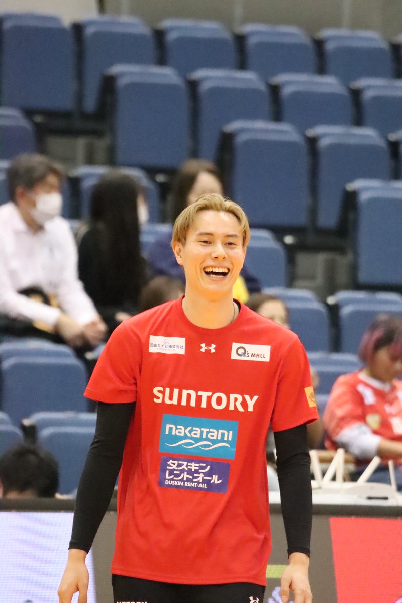 【新品未使用】サントリーサンバーズ　練習着　髙橋藍 Tシャツ アンダーアーマー 新品未使用】サントリーサンバーズ 練習着 髙橋藍 Tシャツ アンダー