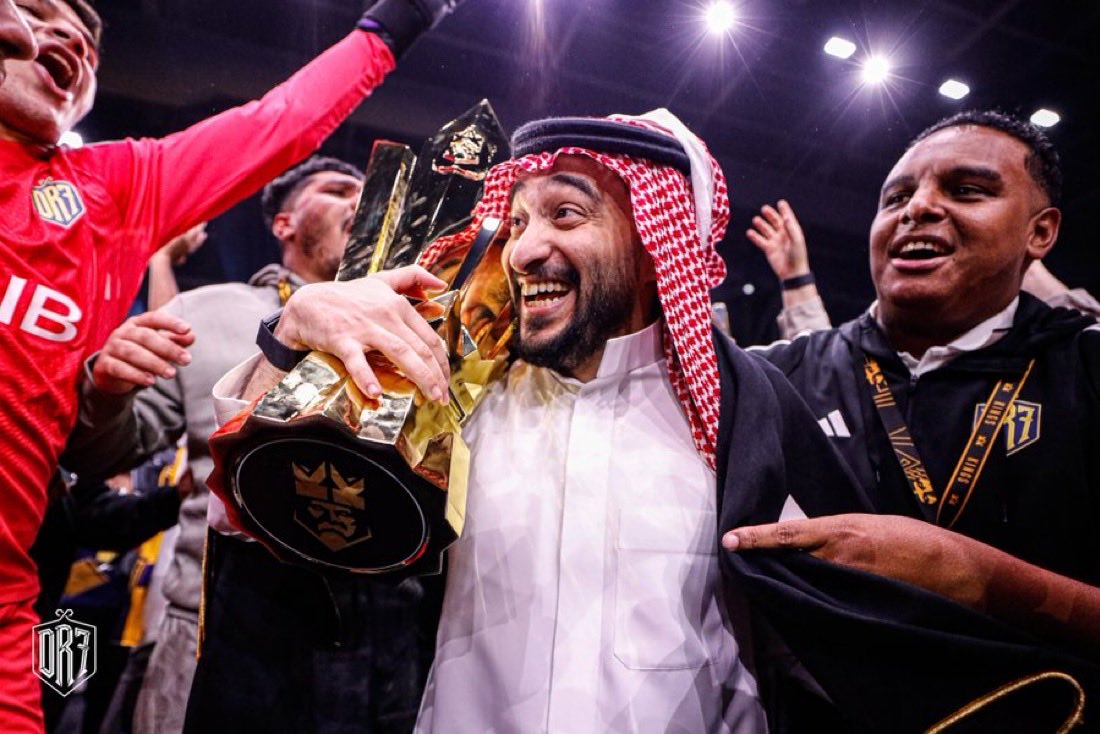 علي | Lizr tweet media