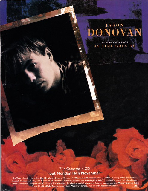 33 yrs since #JasonDonovan released his take on the #Casablanca song, #AsTimeGoesBy - his 2nd single from #AllAroundTheWorld LP was out #onthisdayinpop in 1992. Jase always did give good cover &amp; I thought pitching him as a crooner for Christmas was spot on
onthisdayinpop.com/2022/11/jason-…