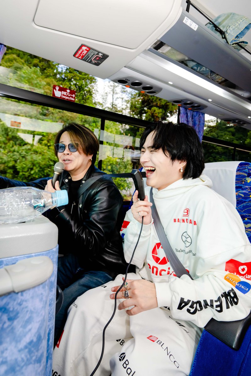 yudai_vo's tweet image. NOVELCITY限定の初めての誕生日バスツアー
こんなに距離の近いイベントは初めてでしたが本当にやってよかったと思う。ファンのみんなのことがもっと大好きになりました。
今年で1番たくさん笑ったかもね。
幸せをいっぱいありがとう。また必ずやろう。
いい写真が多いのでインスタには20枚載せてます。