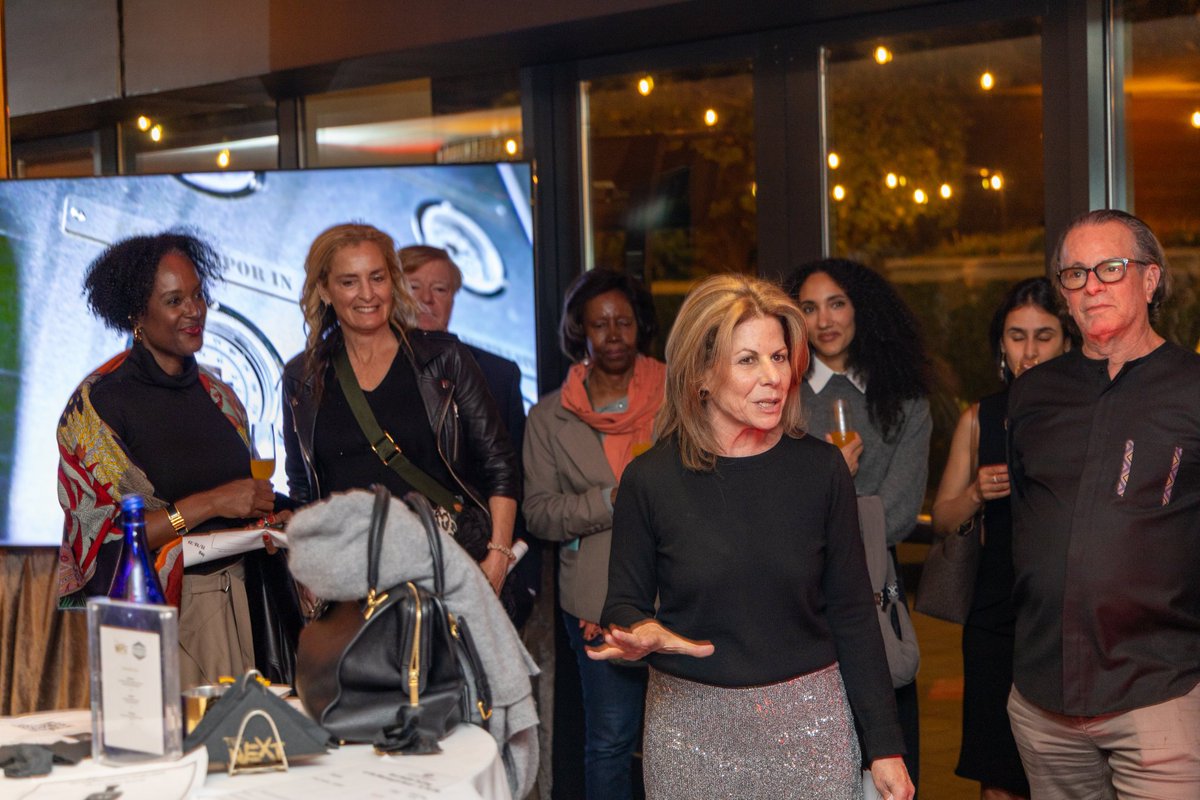 FactsOnRwanda's tweet image. RWANDA

Kari Vodka, a premium spirit from Rwanda’s volcanic highlands, made its U.S. debut tonight in Washington, DC, celebrating Rwandan craftsmanship, women-led innovation, and sustainable agriculture, marking a milestone for #MadeInRwanda products abroad. #FactsOnRwanda