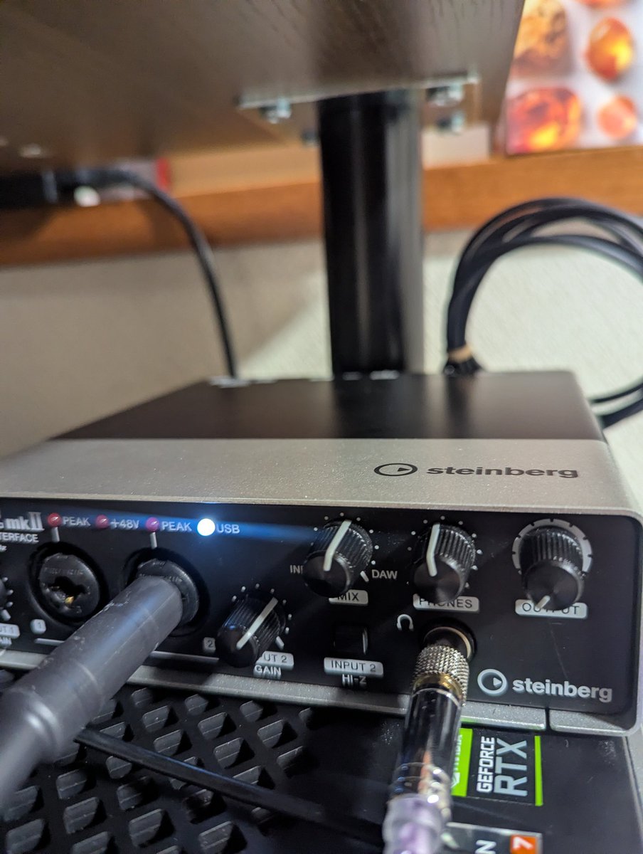 Ievendarkness's tweet photo. amplitube5で音インプットされなくて、生音だけ聞こえるんだけどなんでー?ur22mk2で、ドライバも入れてる。input outputもsteinbergにしてるのに。だれかたすけてください😢😢
#ur22 #amplitube #ギター初心者 https://t.co/4cRWg2qGXJ