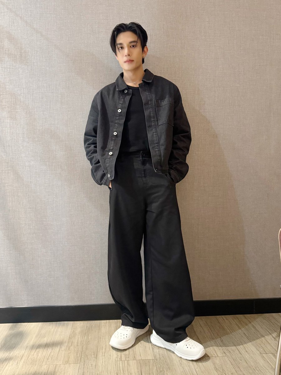 FFrwshany33011's tweet photo. Keep going on your path independent and full of brilliance;in the end,you’ll receive something that you truly deserve🖤🤍
ADDA PLAY NET STYLE
#ADDAxNetSiraphop
#ADDAThailand
#AddaPlayYourStyle
#ADDAxNet
#netsiraphop 🖤
@netsiraphop 🖤 https://t.co/mUnTEULzT4