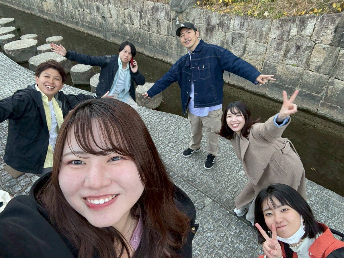 Pöp up! tweet media