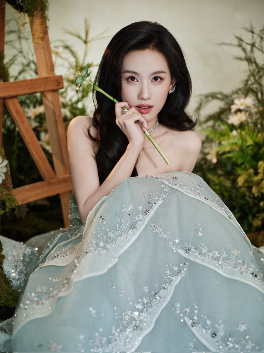 csmii_me's tweet image. Shimmering like a star 💫
#เฉินตูหลิง #ChenDuling #陈都灵 #진도령