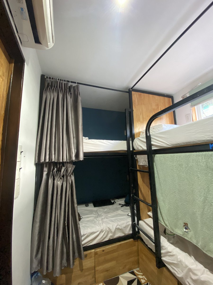 TienDuc_Peter's tweet image. Topic Hướng dẫn làm Homestay 
Bài 2: Lựa chọn mô hình kinh doanh

Về cơ bản mô hình lưu trú cho du khách có nhiều loại khác nhau gồm: 

1. Hotel - Khách sạn/ nhà nghỉ : có người và dịch vụ phục vụ.

2. Appartment - Căn hộ: là nhà riêng tự phục vụ nhưng thường…