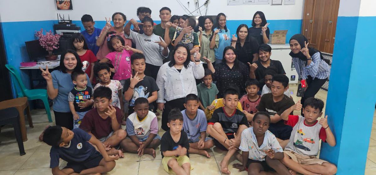 Dari dulu sebetulnya pengen ikutan ginian,tapi ntah gak terlaksana, ada aja pokoknya.

Kali ini, ditengah sibuknya gue, eee malah semua diperlancar.

I am so happy and thankful ❤️