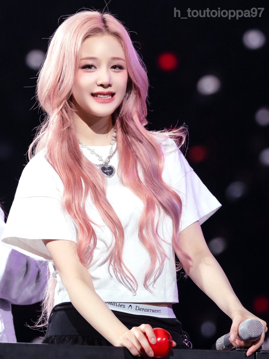 h_toutoioppa97's tweet photo. 251115 MyPrincess👑

If I ever saw a sky full of shooting stars,
Then I'd be spending every single wish on you.

#베이비몬스터 #BABYMONSTER 
#파리타 #PHARITA #リリちゃん 
#LOVE_MONSTERS https://t.co/3oIEQV6HCw