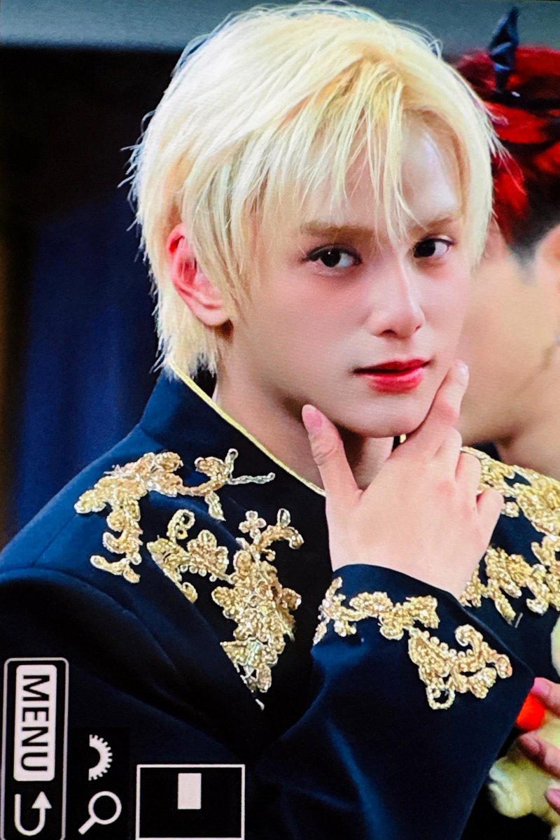 luvzyann's tweet photo. 251116 ganteng bgt💖💖

#XODIAC #소디엑 #ZAYYAN #자얀 https://t.co/QZg7fhIhxe