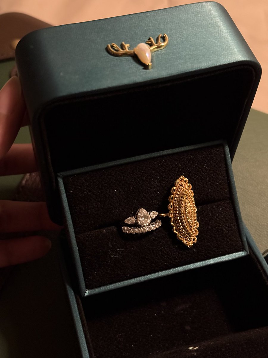 مُبهَم tweet media