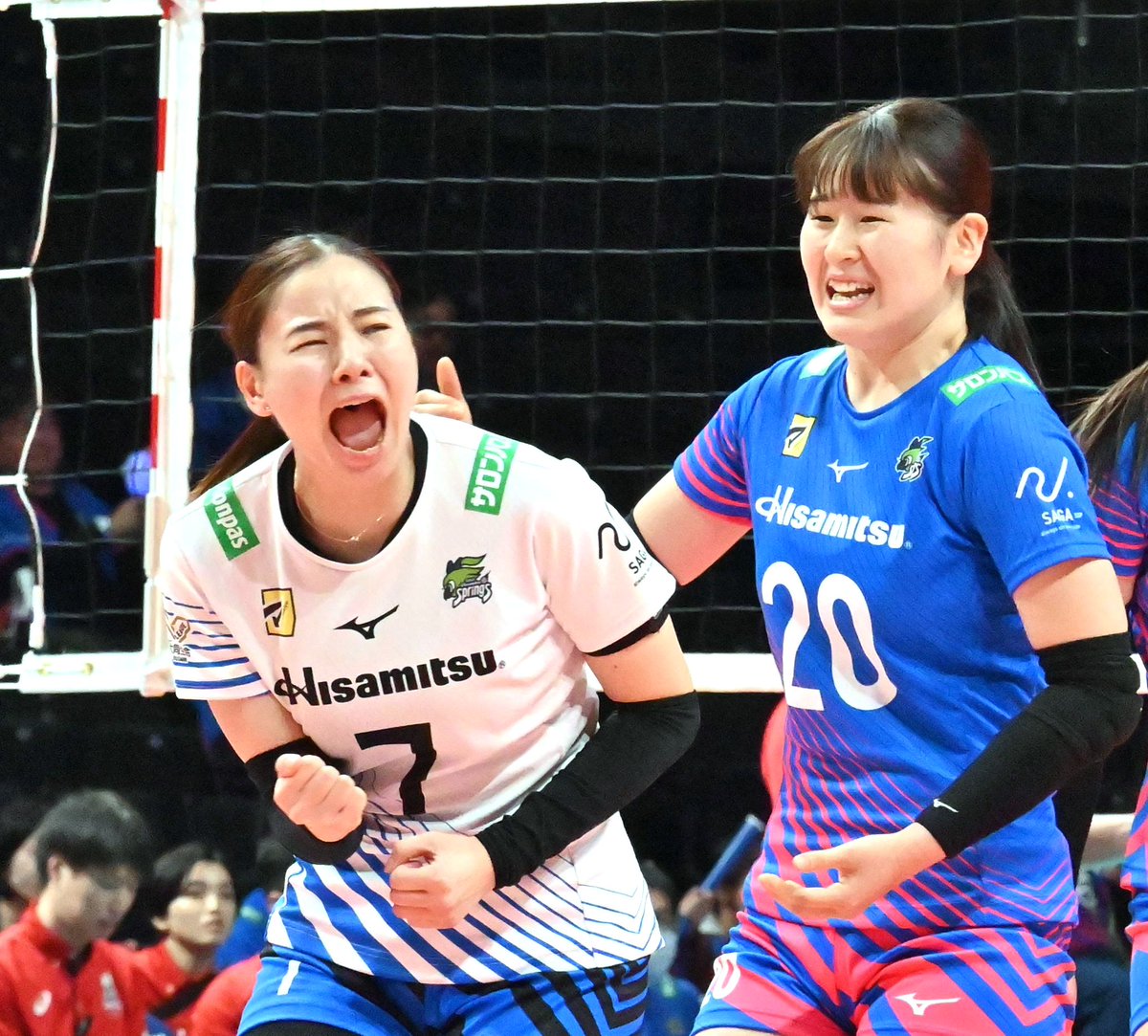 nishispo_online's tweet photo. 【バレーボールSVリーグ女子・SAGA久光スプリングス】

「サーブレシーブは高橋を狙え」
恩師の声に燃えた東九州龍谷高出身の19歳
25歳のエースリベロとともに9連勝へ導く

▼記事はこちらから▼
https://t.co/zE9JfALmxR https://t.co/laNkCCR1i2
