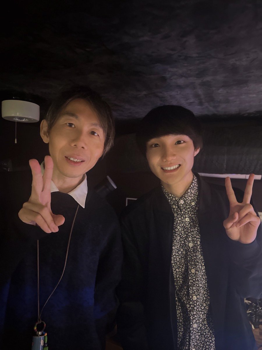 昨日の北参道グレープスさんにお越しいただきましたみなさま、ありがとうございました！🌿

ピアノを弾きながらの語り、そして、シンガソングライター・鈴木飛翔くんのギター即興演奏との語りでお届けしました！

急遽のコラボを快諾いただき、感動の世界観を表現してくださった飛翔くんに感謝です！☀️