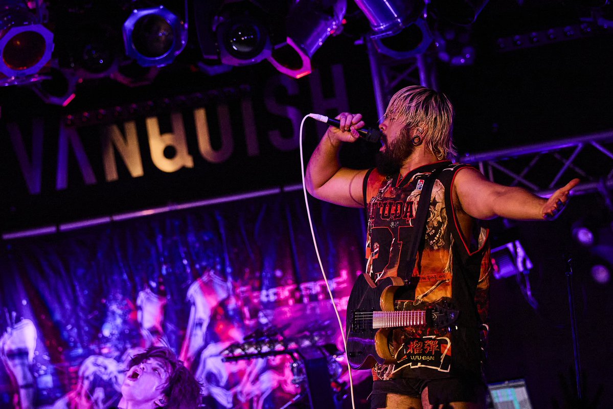 Falilv's tweet image. 人間は0.3秒先の未来を常に先読みしながら世界を見てるらしいで

昨日の広島来てくれたみんなありがとう！！！
写真たち来た！！

Photo by
@miki____a