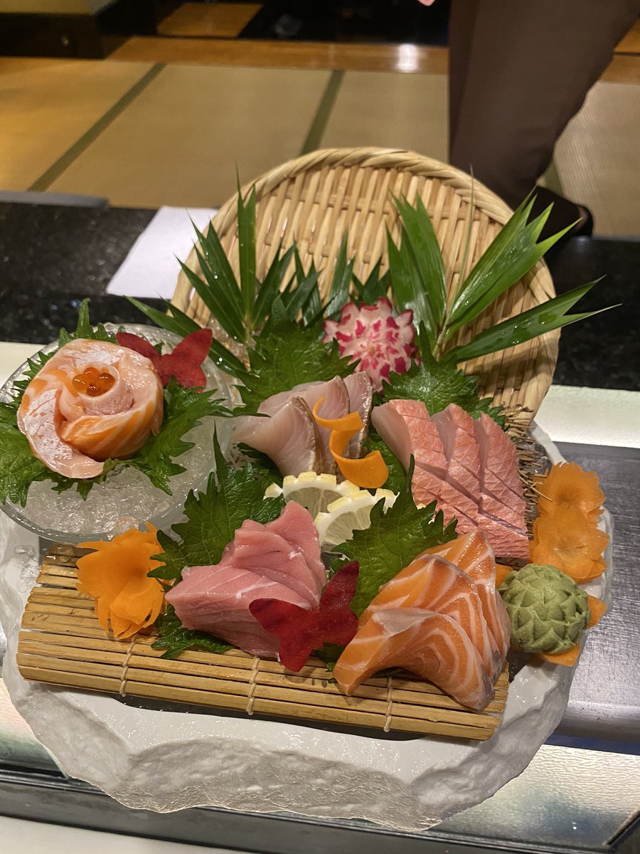 QuynQy's tweet photo. New style for my sashimi . https://t.co/xBPDQqVwwX
