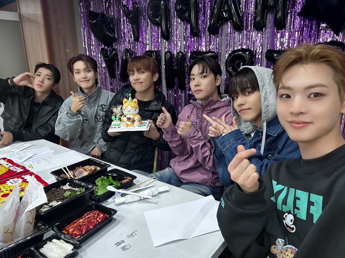 온앤오프 (ONF) OFFICIAL tweet media