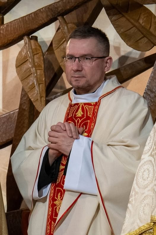 Marzena99557145's tweet photo. Ks. Marek Wodawski jest rezydentem w mojej parafii. Od 7 XI nie ma z nim kontaktu – pewnie Państwo wiedzą. Jako wspólnota parafialna prosimy o modlitwę w intencji jego odnalezienia. Kto wie gdzie mógłby przebywać, jest proszony o kontakt z policją lub parafią: anin.parafia@wp.pl https://t.co/WngqAgl6FA