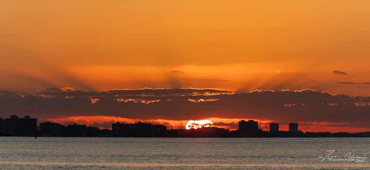 jka62's tweet image. Gorgeous Sunday morning sunrise at the Sanibel Island causeway @MattDevittWX