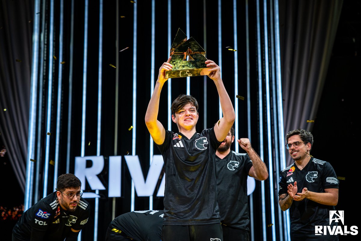 BLASTPremier's tweet image. Plenty more of these to come for @tvoy_molodoy 🏆 

#BLASTPremier