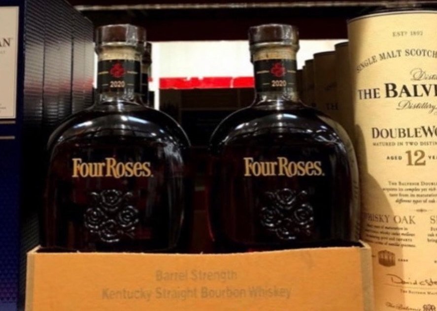 davidreference9's tweet image. Verify what&apos;s lacking in your shelf and refer to us ,at low costs ,do not hesitate, limited in stock 🥃💯✅
Happy weekend to all the bourbon lovers here...